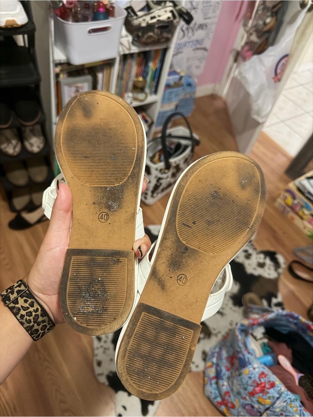 Tory Burch White Logo Cutout Toe-Post Sandals with Gold Accents - Picture 4 of 4
